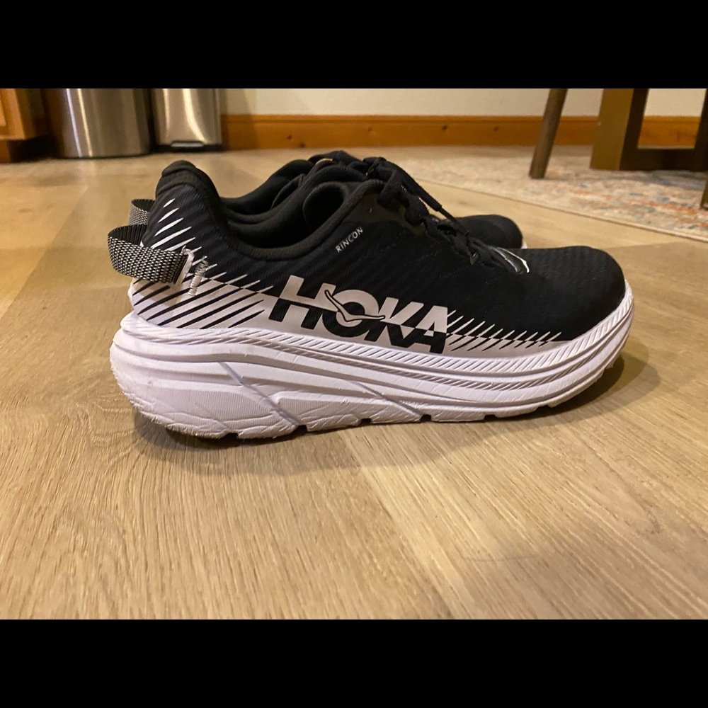 Size 9 women’s Hokas, barely warm